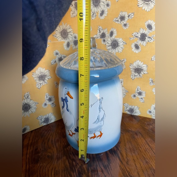 Country Goose farm house cookie pot 💙🦢 - Picture 4 of 5